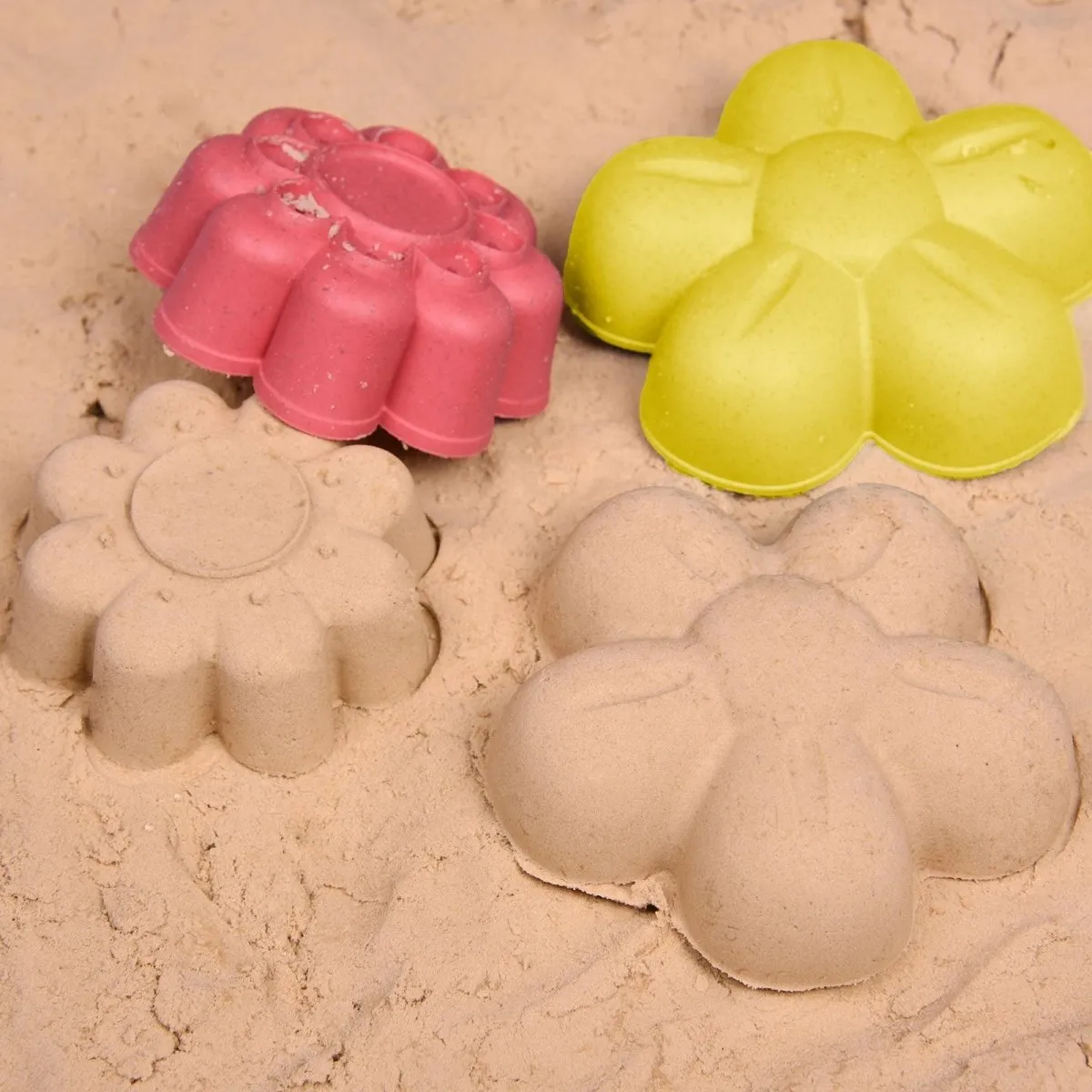 12 Pcs Beach Toys Set with Sand Sifters