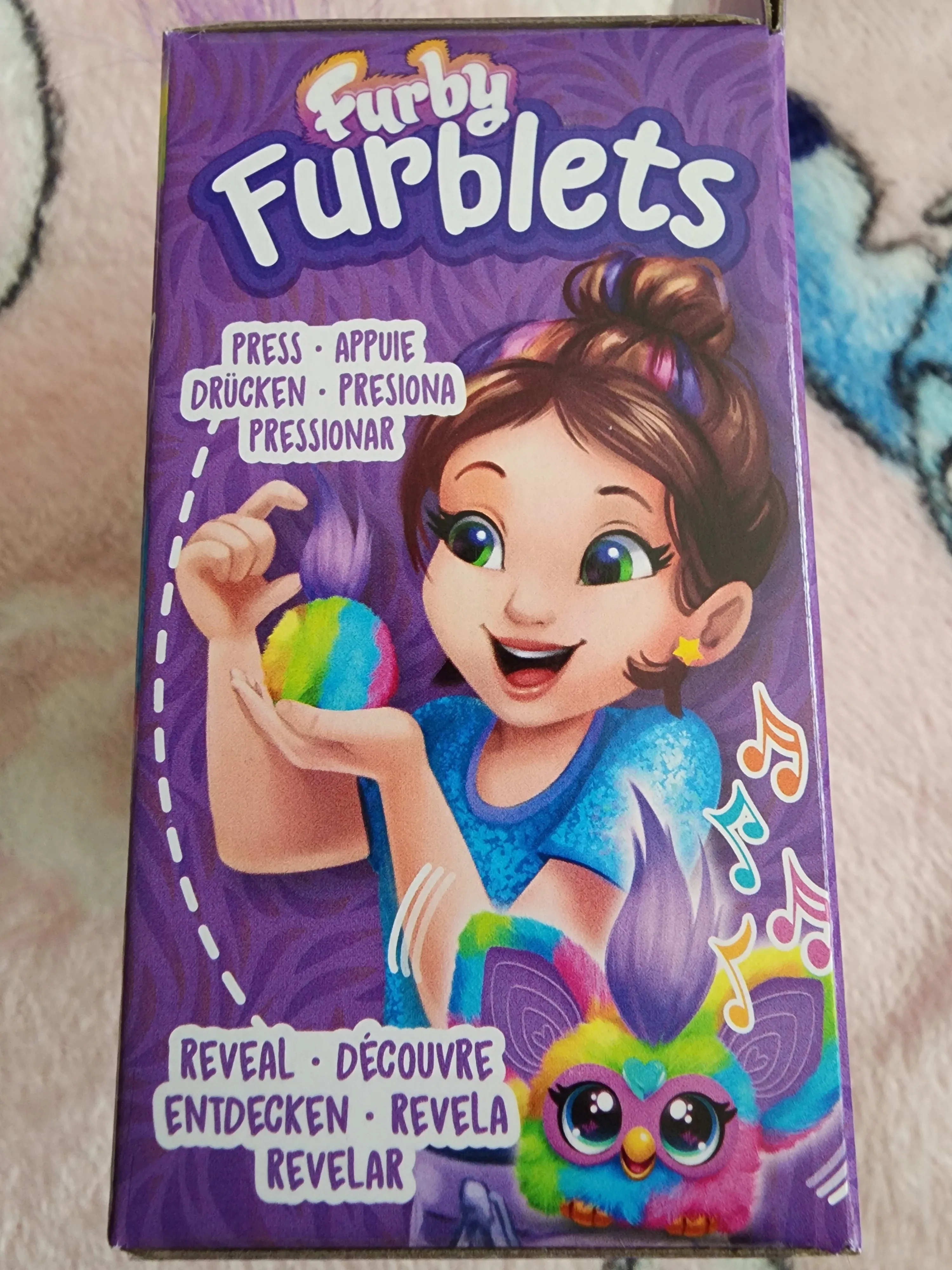 Furby Furblet Rae-Vee Pet